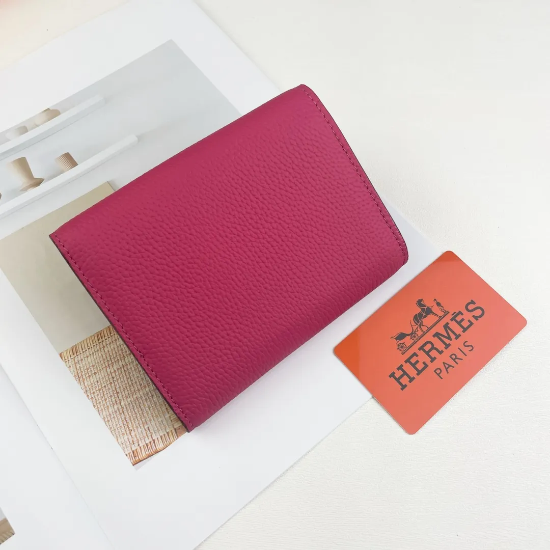 [Hermes new wallet]💰250 Model: H230 silver buckle Dimensions: length 13.5x width 10.5x thickness 2 cm Made of togo calfskin, equipped with 10 card slots, 1 banknote pocket, palladium-plated lock buckle, exquisite and perfect workmanship, original OEM code inside