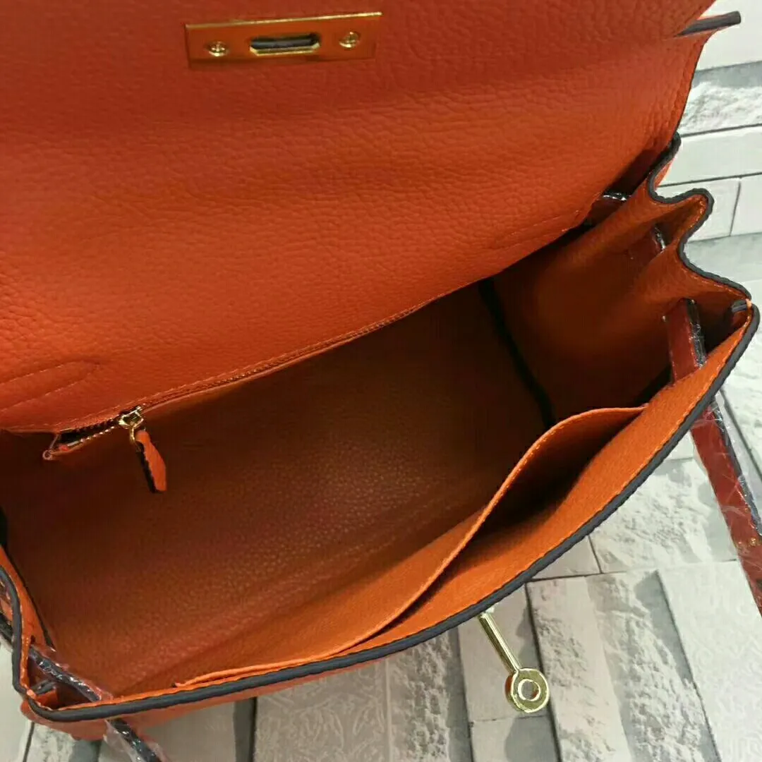 High quality 🅿️P600/P640/P680😀Classic models are sold every day🉐Hermès Kelly pebbled soft cowhide🐂Upgraded quality❤️Soft feel, fine workmanship, good-looking style, versatile all year round! Quality Guaranteed Taste ❗️ 3 sizes small 25cm; medium 28cm; large 32cm