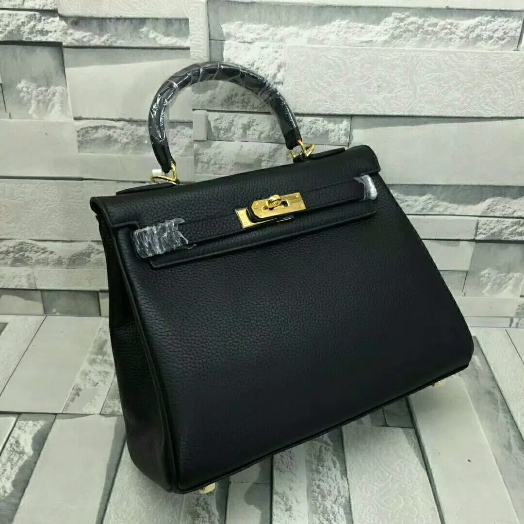 High quality 🅿️P600/P640/P680😀Classic models are sold every day🉐Hermès Kelly pebbled soft cowhide🐂Upgraded quality❤️Soft feel, fine workmanship, good-looking style, versatile all year round! Quality Guaranteed Taste ❗️ 3 sizes small 25cm; medium 28cm; large 32cm