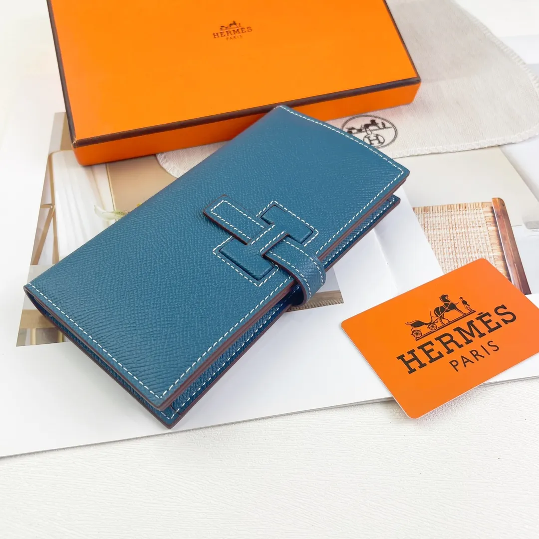 HERMES new model 💰280 New H Passant Toutenmainte Epsom calfskin long wallet Model: 953 - Sheath "H passant" opening and closing - Zippered coin purse - Pocket with original OEM code inside - Metal texture: palladium plated Dimensions: Length 17.5 × Width 9 cm
