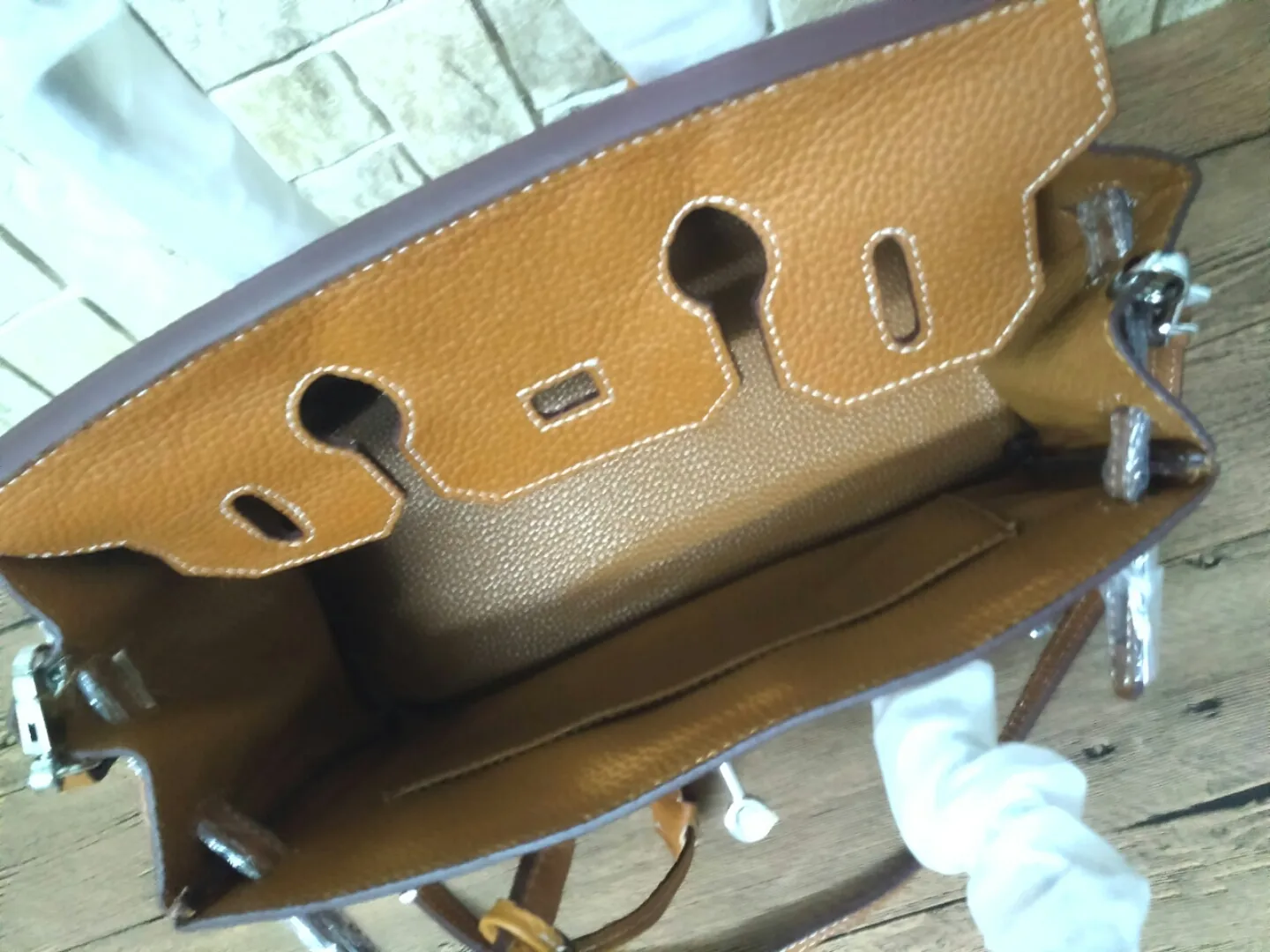 700💰, silver buckle, 💥Hermes/Hermes💥Official classic production💋Birkin bag💋Original quality coming👉Made of imported pebbled cowhide leather👑With pure 24k hardware💎Excellent workmanship👏👏Legendary slow work and meticulous work💓Real pictures💓There is no best, only better! Size 30-22-16cm