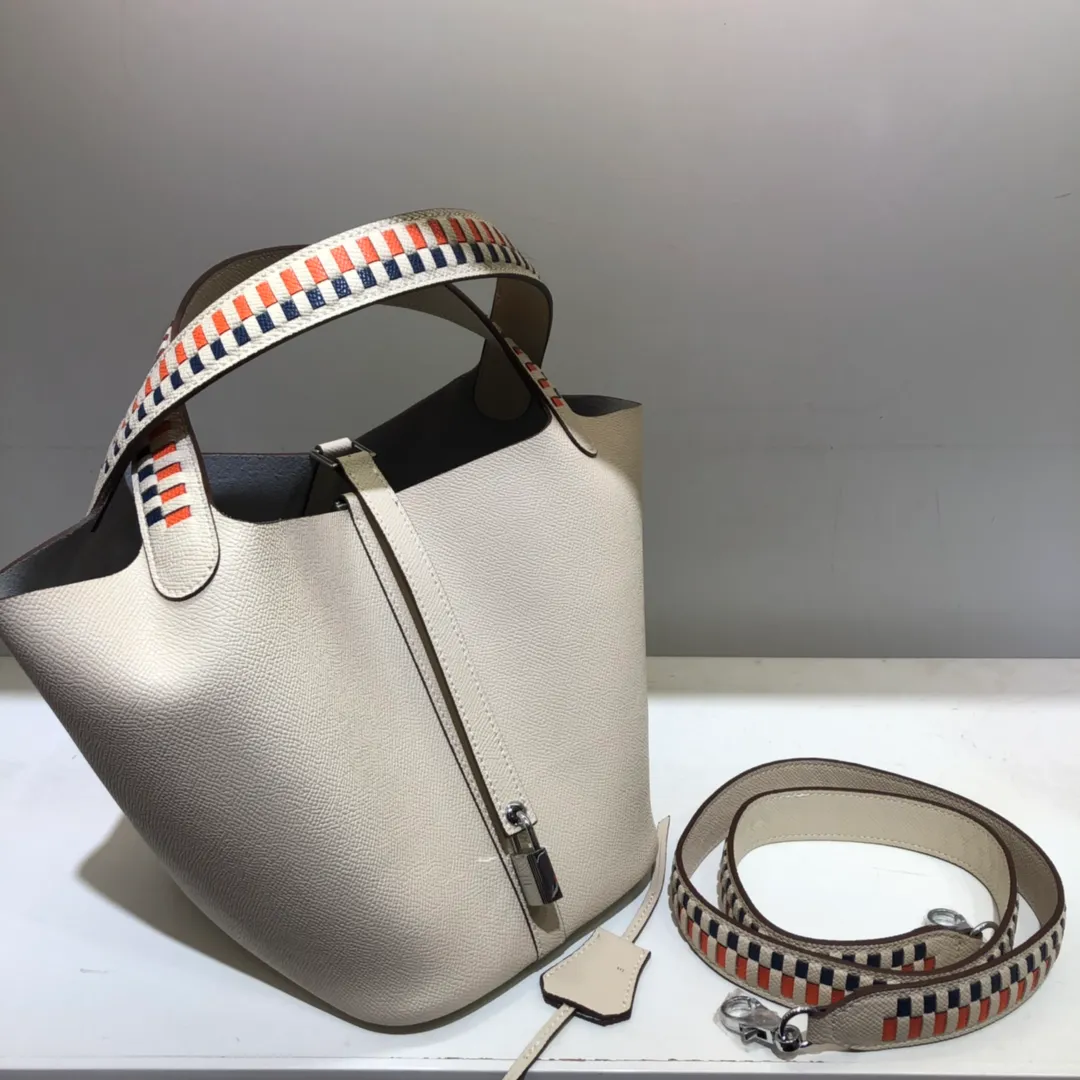 Running price💰760👉Hermes Epsom palm print vegetable basket color block braided wrist 🌺top calfskin original leather😈 size 20/20/16