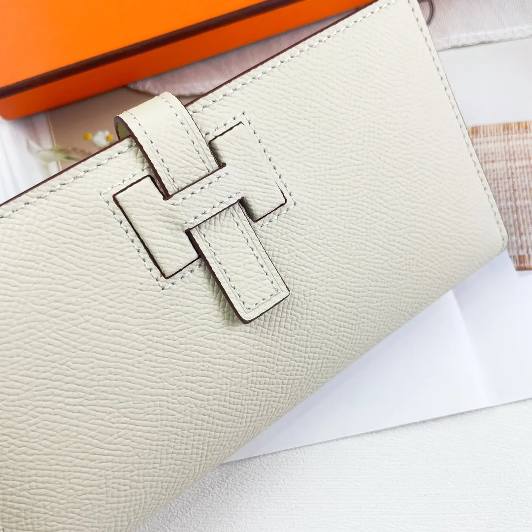 HERMES new model 💰280 New H Passant Toutenmainte Epsom calfskin long wallet Model: 953 - Sheath "H passant" opening and closing - Zippered coin purse - Pocket with original OEM code inside - Metal texture: palladium plated Dimensions: Length 17.5 × Width 9 cm