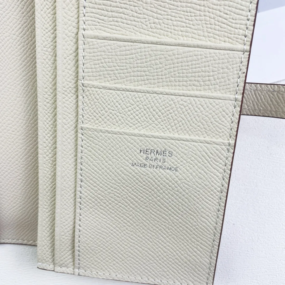 HERMES new model 💰280 New H Passant Toutenmainte Epsom calfskin long wallet Model: 953 - Sheath "H passant" opening and closing - Zippered coin purse - Pocket with original OEM code inside - Metal texture: palladium plated Dimensions: Length 17.5 × Width 9 cm