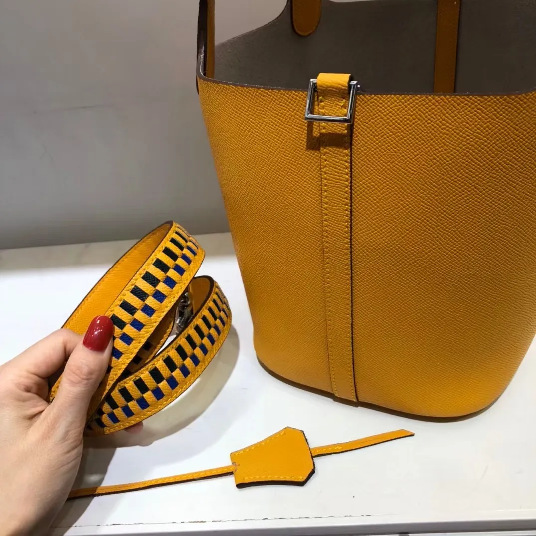 Running price💰760👉Hermes Epsom palm print vegetable basket color block braided wrist 🌺top calfskin original leather😈 size 20/20/16