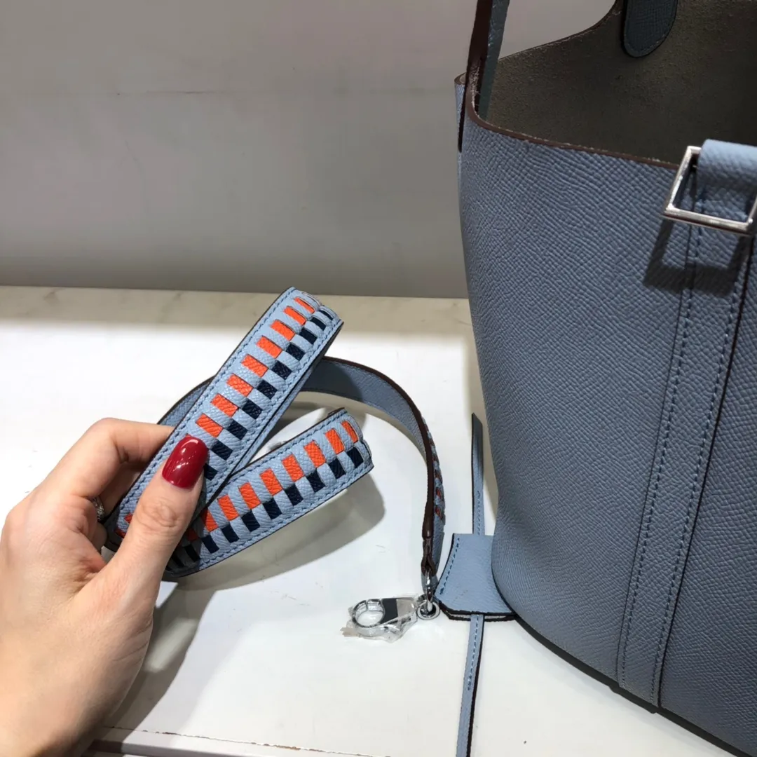 Running price💰760👉Hermes Epsom palm print vegetable basket color block braided wrist 🌺top calfskin original leather😈 size 20/20/16