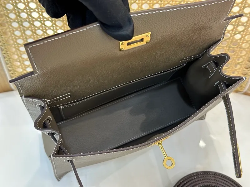 All categories Hermès women's bags (Hermès) Hermès ck37