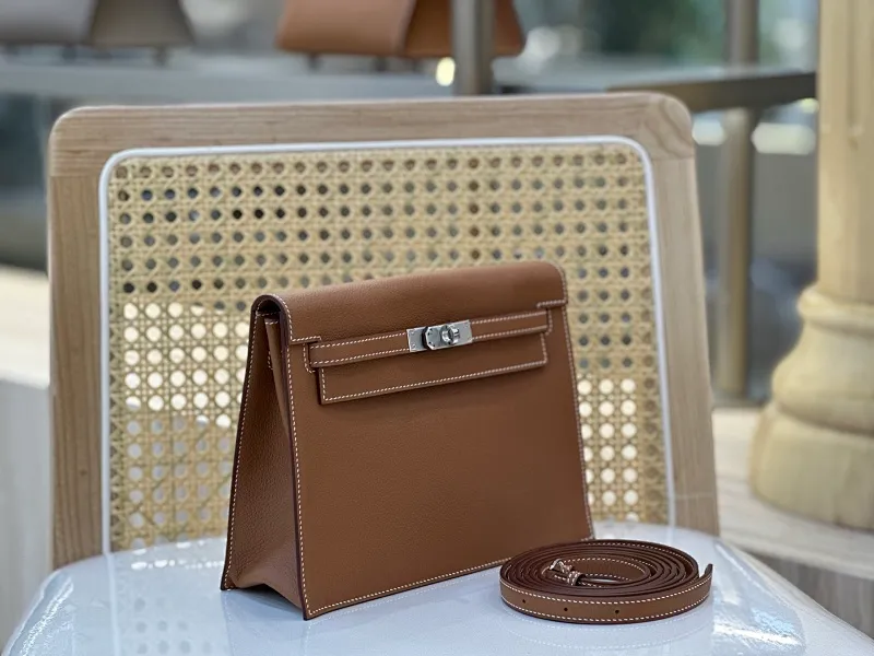 All categories Hermès women's bags (Hermès) Hermès ck37
