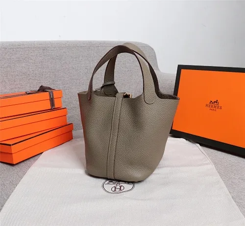 All Categories Official Website "Brand Women's Bags" Women's Bags 💙 Hermes Small Size 58002400 Large Size 58002600 We are all repeat customers. If you can only bring one bag when traveling, it must be the Hermès vegetable basket picotin... Reason: ️The bag shape is casual and elegant, and it can be easily matched with many clothes worn when traveling.