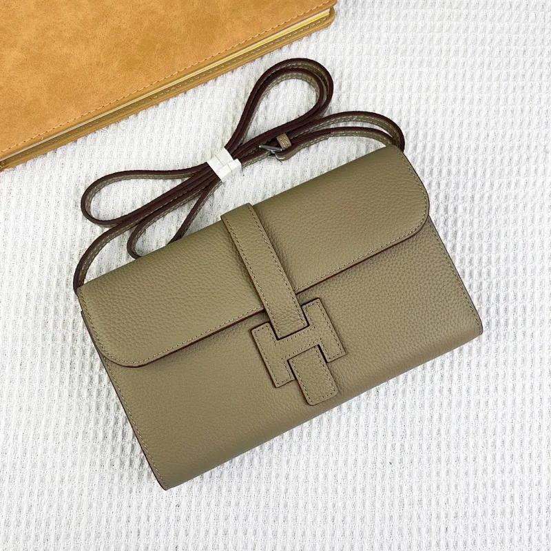 All Categories Official Website "Brand Women's Bags" Women's Bags 💙 Hermes 2025 New Hermes Crossbody Bag