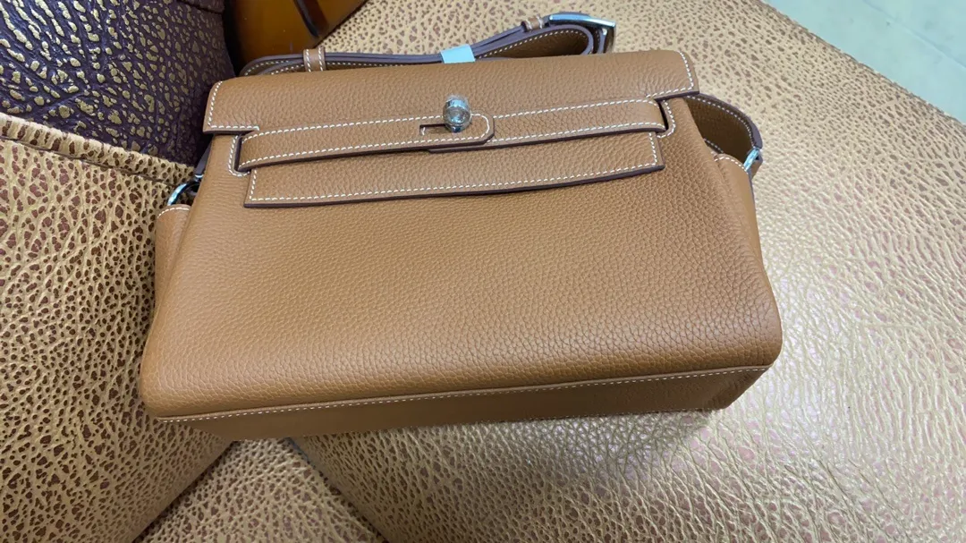 All Categories Hermès Women's Bags (Hermès) Hermès Shipping