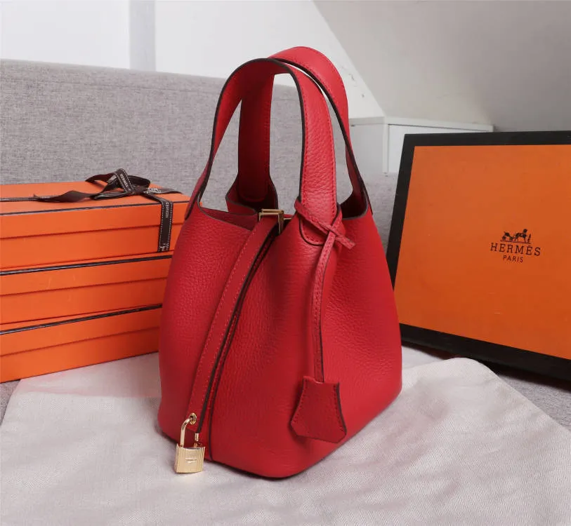 All Categories Official Website "Brand Women's Bags" Women's Bags 💙 Hermes Small Size 58002400 Large Size 58002600 We are all repeat customers. If you can only bring one bag when traveling, it must be the Hermès vegetable basket picotin... Reason: ️The bag shape is casual and elegant, and it can be easily matched with many clothes worn when traveling.