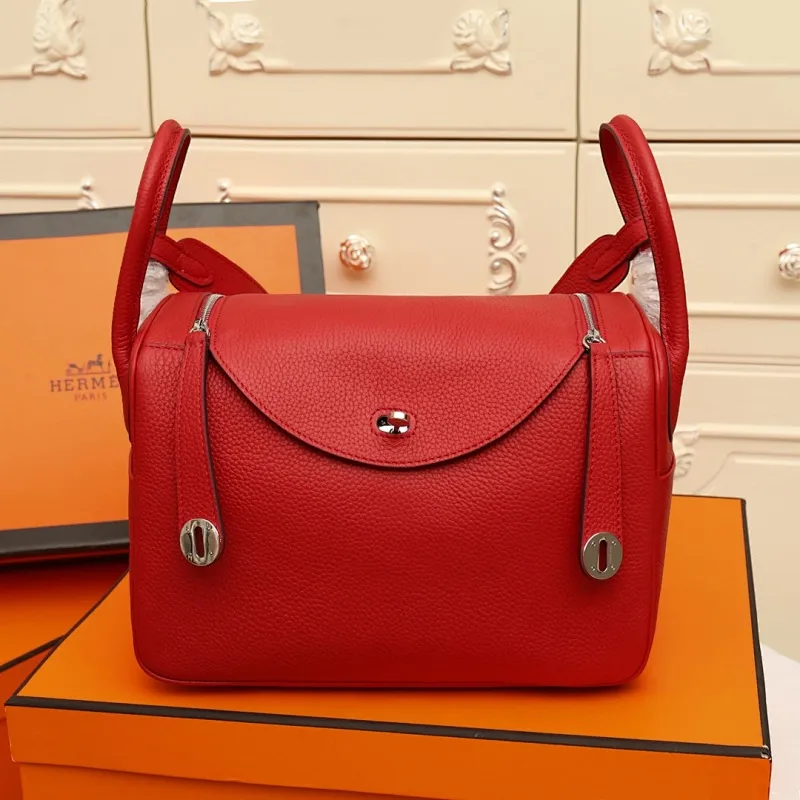 All categories Official website "Brand Women's Bags" Women's Bags 💙 Hermes 2022 official new Hermès lindy bag wholesale small size 58004000 large size 58004200 high quality size: small size 26CM large size 30CM