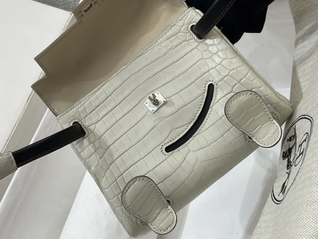All categories Hermès women's bags (Hermès) Hermès 211