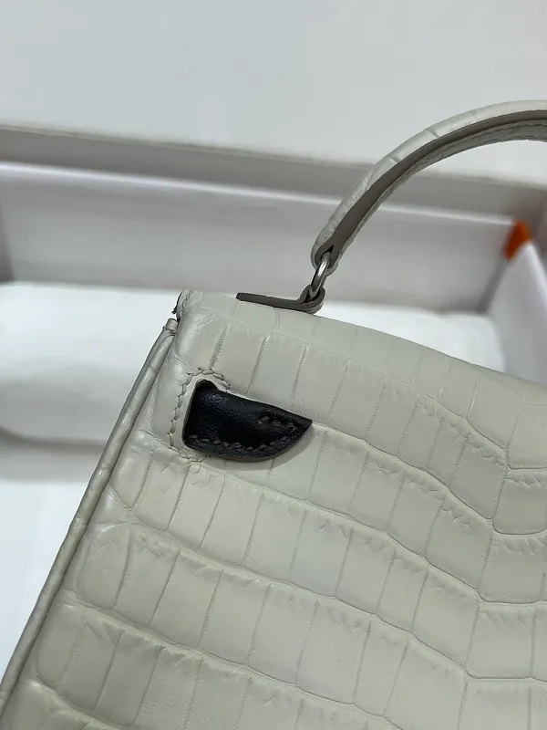 All categories Hermès women's bags (Hermès) Hermès 211