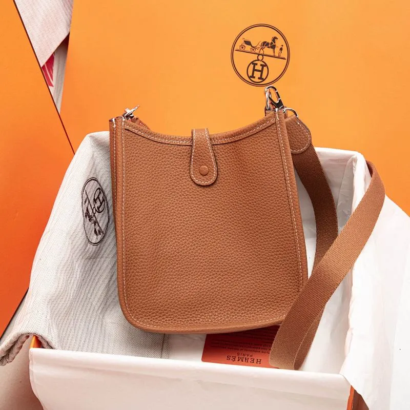 All categories Official website "Brand Women's Bags" Women's Bags 💙 Hermes 2022 official new Hermes evelyne mini bag wholesale imported cowhide 58002300 high quality size: 17CM