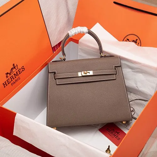 All Categories Official Website "Brand Women's Bags" Women's Bags 💙 Hermes 2022 Official New Hermès Women's Hand-Crossbody Two-Purpose Bag Wholesale Cowhide Palm Print Large Size 58002500 Small Size 58002300 High Quality Size: Large Size 28-22-10CM Small Size 25-17-7CM