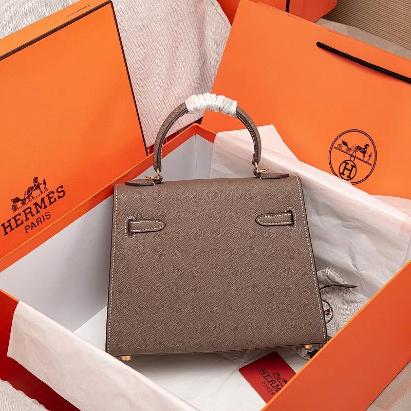 All Categories Official Website "Brand Women's Bags" Women's Bags 💙 Hermes 2022 Official New Hermès Women's Hand-Crossbody Two-Purpose Bag Wholesale Cowhide Palm Print Large Size 58002500 Small Size 58002300 High Quality Size: Large Size 28-22-10CM Small Size 25-17-7CM
