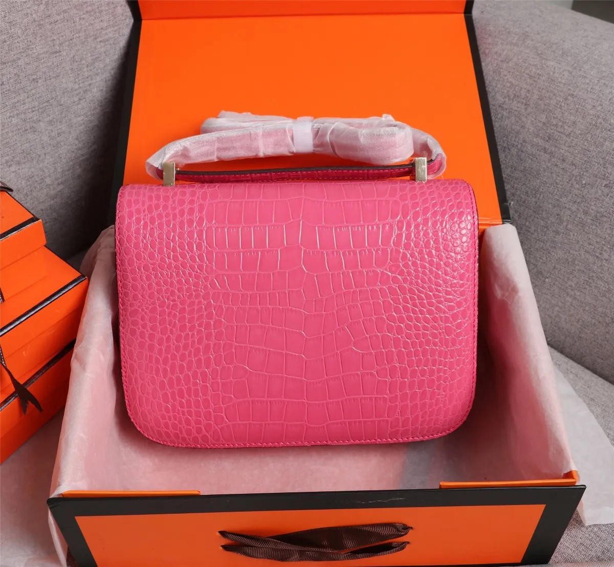 All Categories Official Website "Brand Women's Bags" Women's Bags 💙 Hermes 2022 Official New Hermes Constance Stewardess Bag Wholesale Crocodile Skin Full Pure Steel Plated Hardware Buckle 58003350 High Quality Size: 23-6-17CM