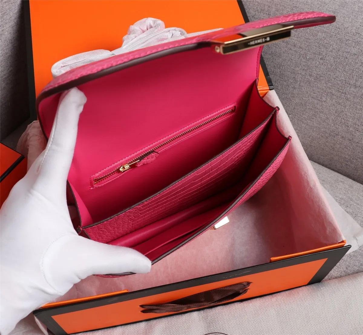 All Categories Official Website "Brand Women's Bags" Women's Bags 💙 Hermes 2022 Official New Hermes Constance Stewardess Bag Wholesale Crocodile Skin Full Pure Steel Plated Hardware Buckle 58003350 High Quality Size: 23-6-17CM