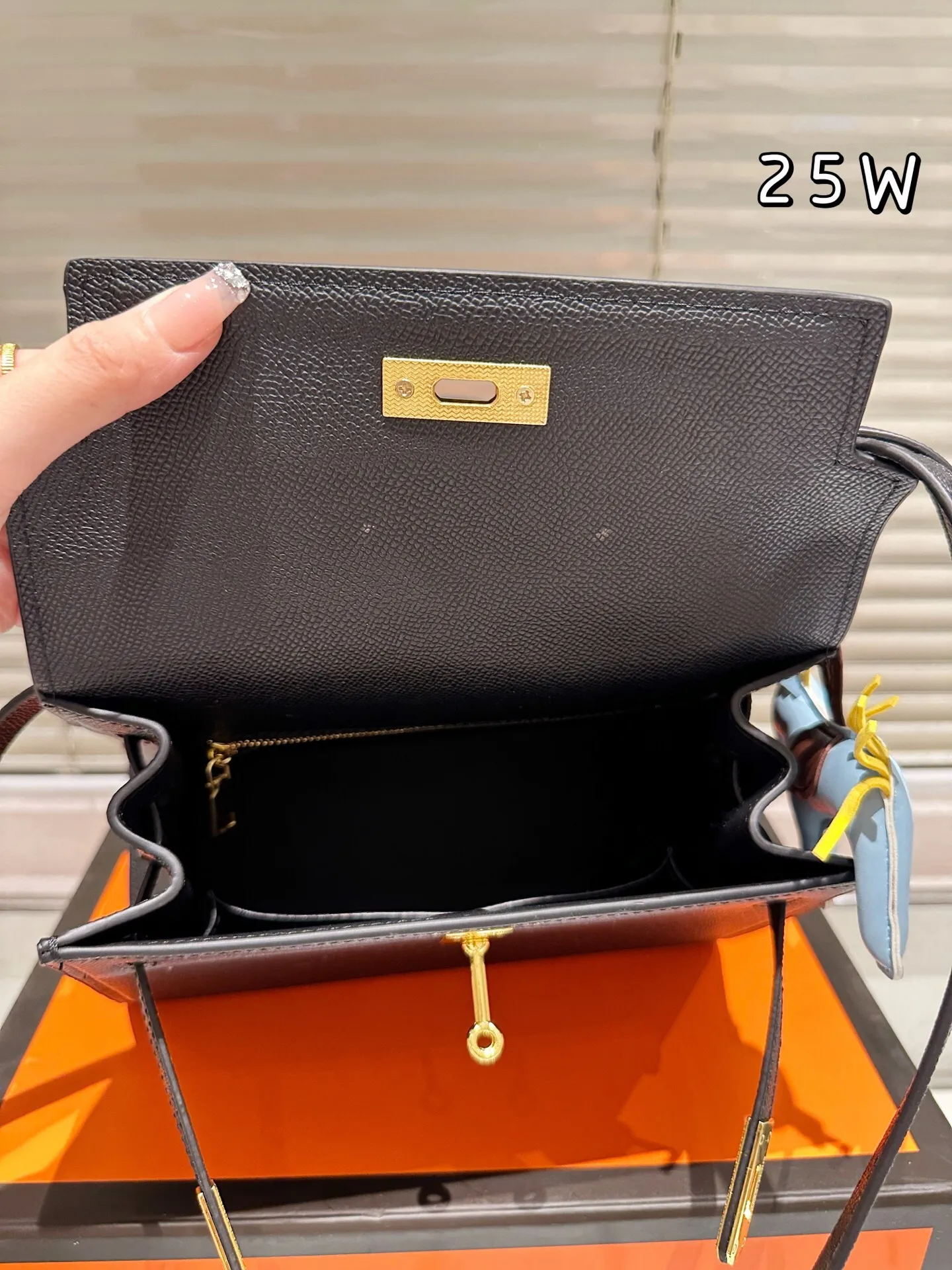 All Categories Official Website "Brand Women's Bags" Women's Bags 💙 Hermes 2025 New Hermes Crossbody Bag