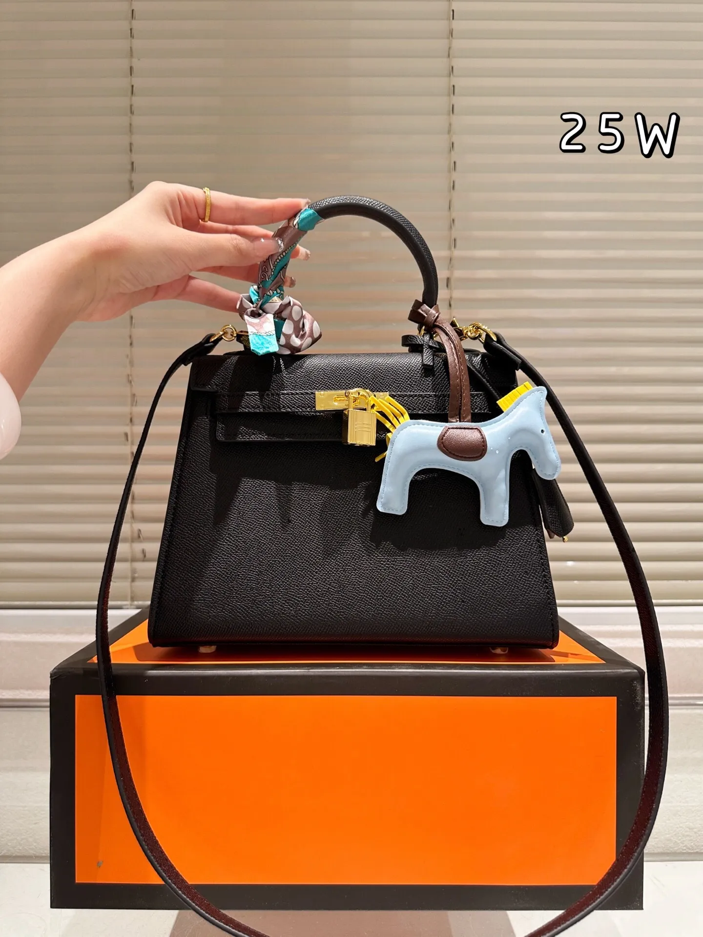 All Categories Official Website "Brand Women's Bags" Women's Bags 💙 Hermes 2025 New Hermes Crossbody Bag