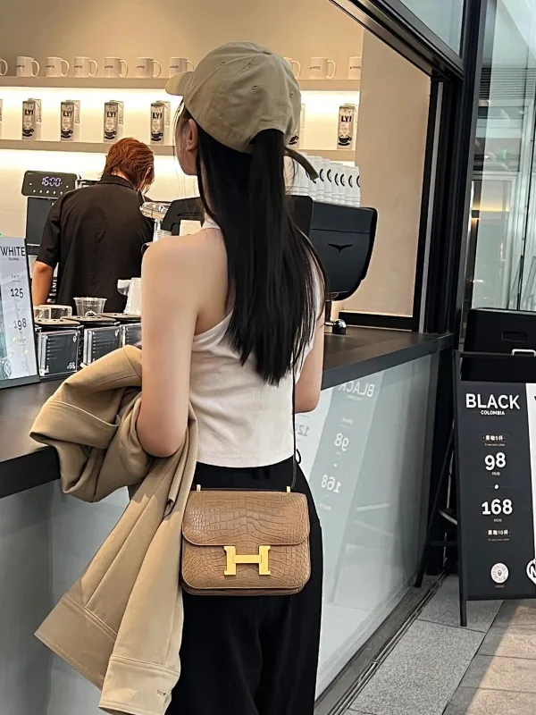 All categories Hermès women's bags (Hermès) Hermès 19 matte