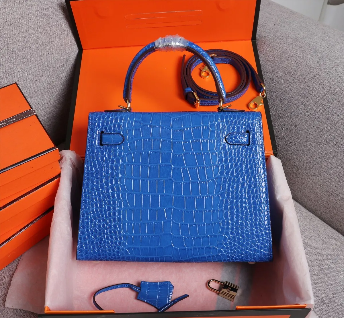 All Categories Official Website "Brand Women's Bags" Women's Bags 💙 Hermes 2022 Official New Hermès Handbag Kelly Crocodile Pattern First Layer Calfskin Wholesale 58003000 High Quality Size: 25-9-18CM