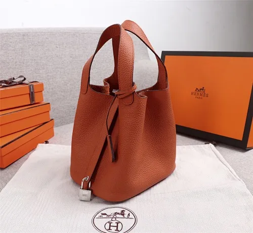 All categories Official website "Brand Women's Bags" Women's Bags 💙 Hermes 2022 official new Hermès vegetable basket picotin wholesale small size 58002300 large size 58002500 high quality size: small size 18CM large size 22CM