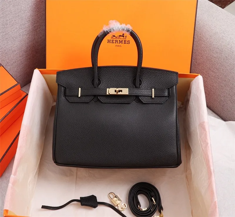 All categories Official website "Brand Women's Bags" Women's Bags 💙 Hermes 2022 Official New Hermès Platinum First Layer Lychee Pattern Handbag Original Calfskin Outside and Sheepskin Goat Pattern Wholesale Small Size 58002800 Medium Size 58003000 Large Size 58003200 High Quality Size: Small 25CM Medium 30C