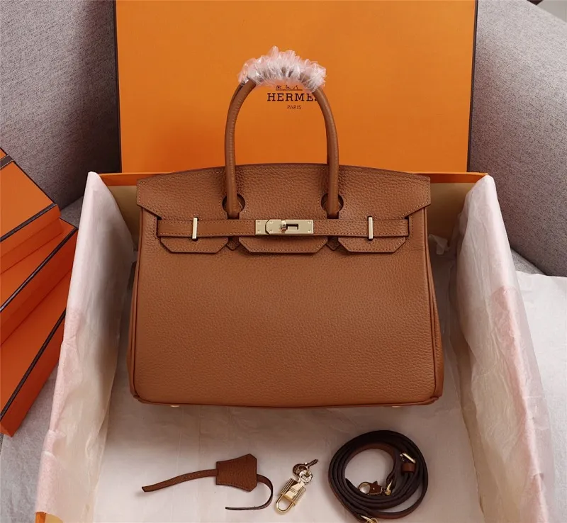 All categories Official website "Brand Women's Bags" Women's Bags 💙 Hermes 2022 Official New Hermès Platinum First Layer Lychee Pattern Handbag Original Calfskin Outside and Sheepskin Goat Pattern Wholesale Small Size 58002800 Medium Size 58003000 Large Size 58003200 High Quality Size: Small 25CM Medium 30C