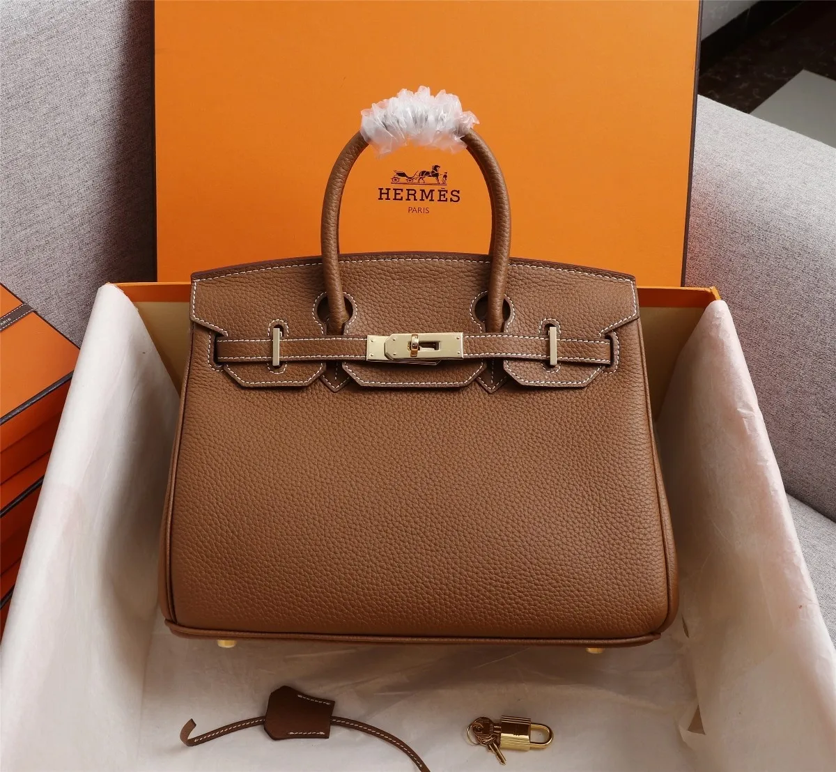 All Categories Official Website "Brand Women's Bags" Women's Bags 💙 Hermes 2022 Official New Hermès Handbags Lychee Pattern Imported First-Layer Calfskin Wholesale Small Size 58004000 Large Size 58004200 High Quality Size: Small 30CM Large 35CM