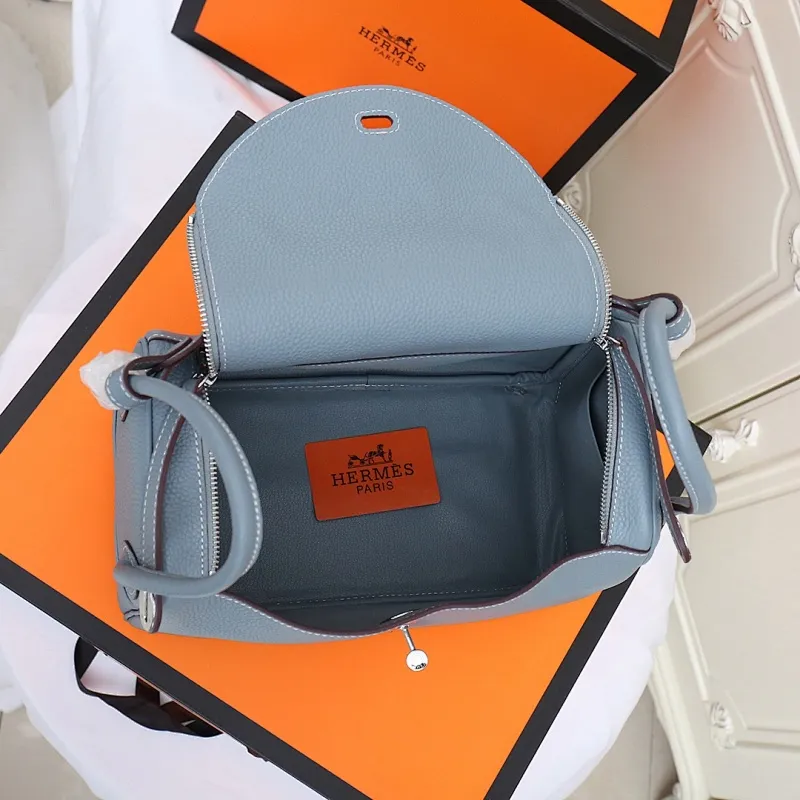 All categories Official website "Brand Women's Bags" Women's Bags 💙 Hermes 2022 official new Hermès lindy bag wholesale small size 58004000 large size 58004200 high quality size: small size 26CM large size 30CM