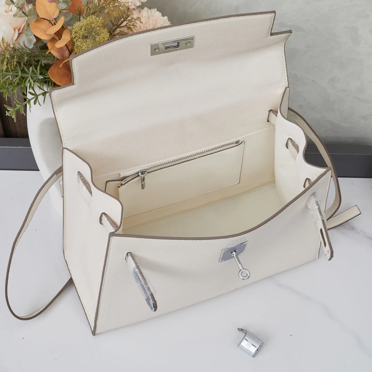 All categories Hermès women's bags (Hermès) Hermès 2528