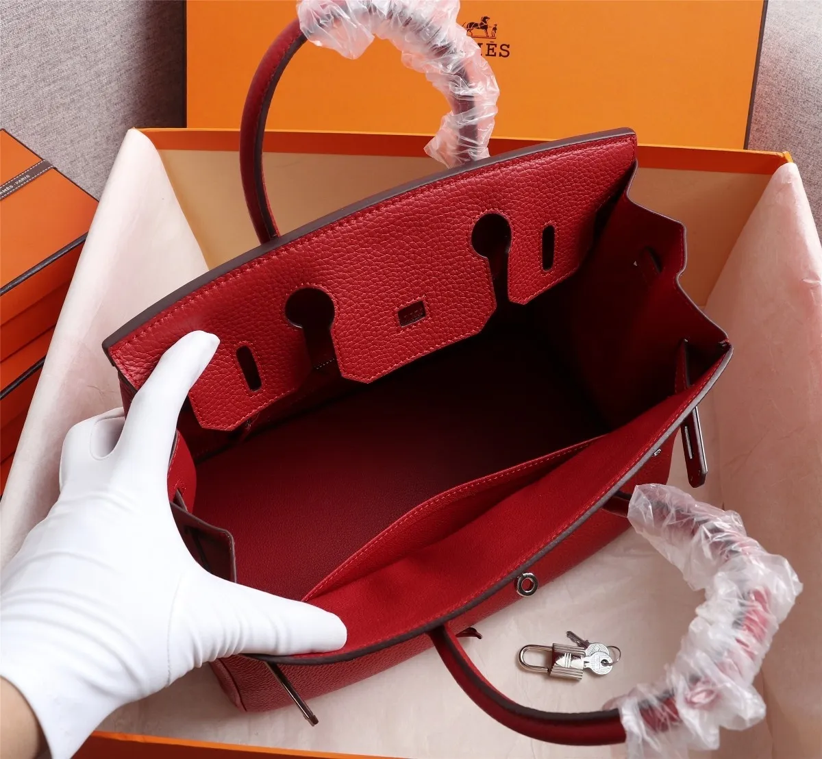 All Categories Official Website "Brand Women's Bags" Women's Bags 💙 Hermes 2022 Official New Hermès Handbags Lychee Pattern Imported First-Layer Calfskin Wholesale Small Size 58004000 Large Size 58004200 High Quality Size: Small 30CM Large 35CM
