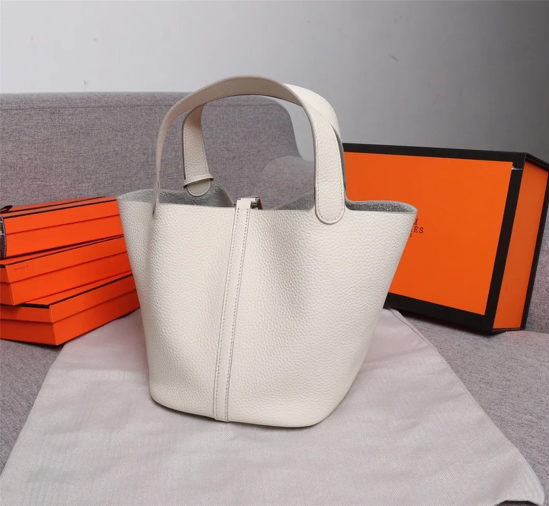 All categories Official website "Brand Women's Bags" Women's Bags 💙 Hermes 2022 official new Hermès vegetable basket picotin wholesale small size 58002300 large size 58002500 high quality size: small size 18CM large size 22CM