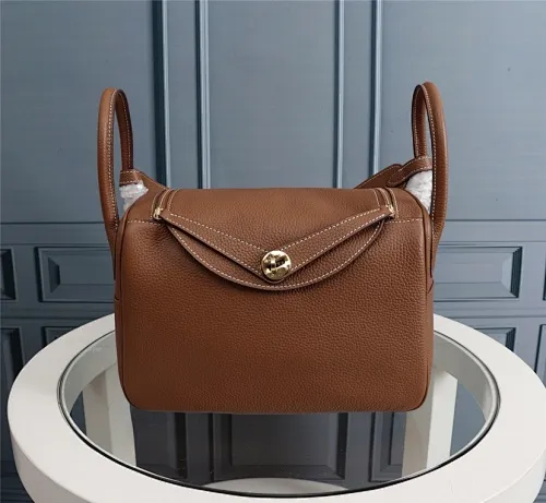 All categories Official website "Brand Women's Bags" Women's Bags 💙 Hermes 2022 official new Hermès lindy bag wholesale small size 58004000 large size 58004200 high quality size: small size 26CM large size 30CM