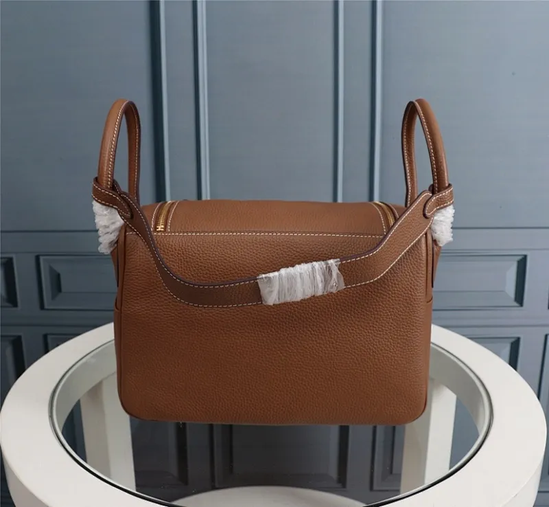 All categories Official website "Brand Women's Bags" Women's Bags 💙 Hermes 2022 official new Hermès lindy bag wholesale small size 58004000 large size 58004200 high quality size: small size 26CM large size 30CM