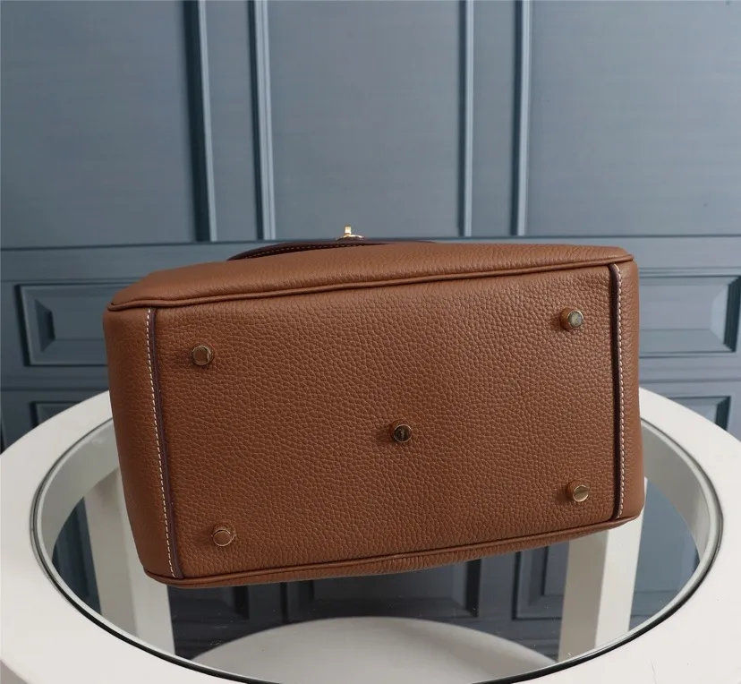 All categories Official website "Brand Women's Bags" Women's Bags 💙 Hermes 2022 official new Hermès lindy bag wholesale small size 58004000 large size 58004200 high quality size: small size 26CM large size 30CM