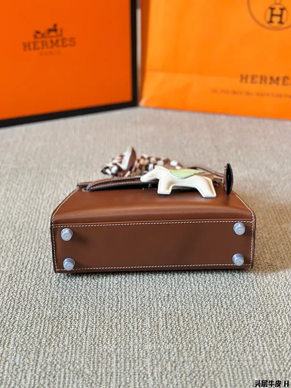 All Categories Official Website "Brand Women's Bags" Women's Bags 💙 Hermes 2024 Official Website New Hermes Crossbody Bag