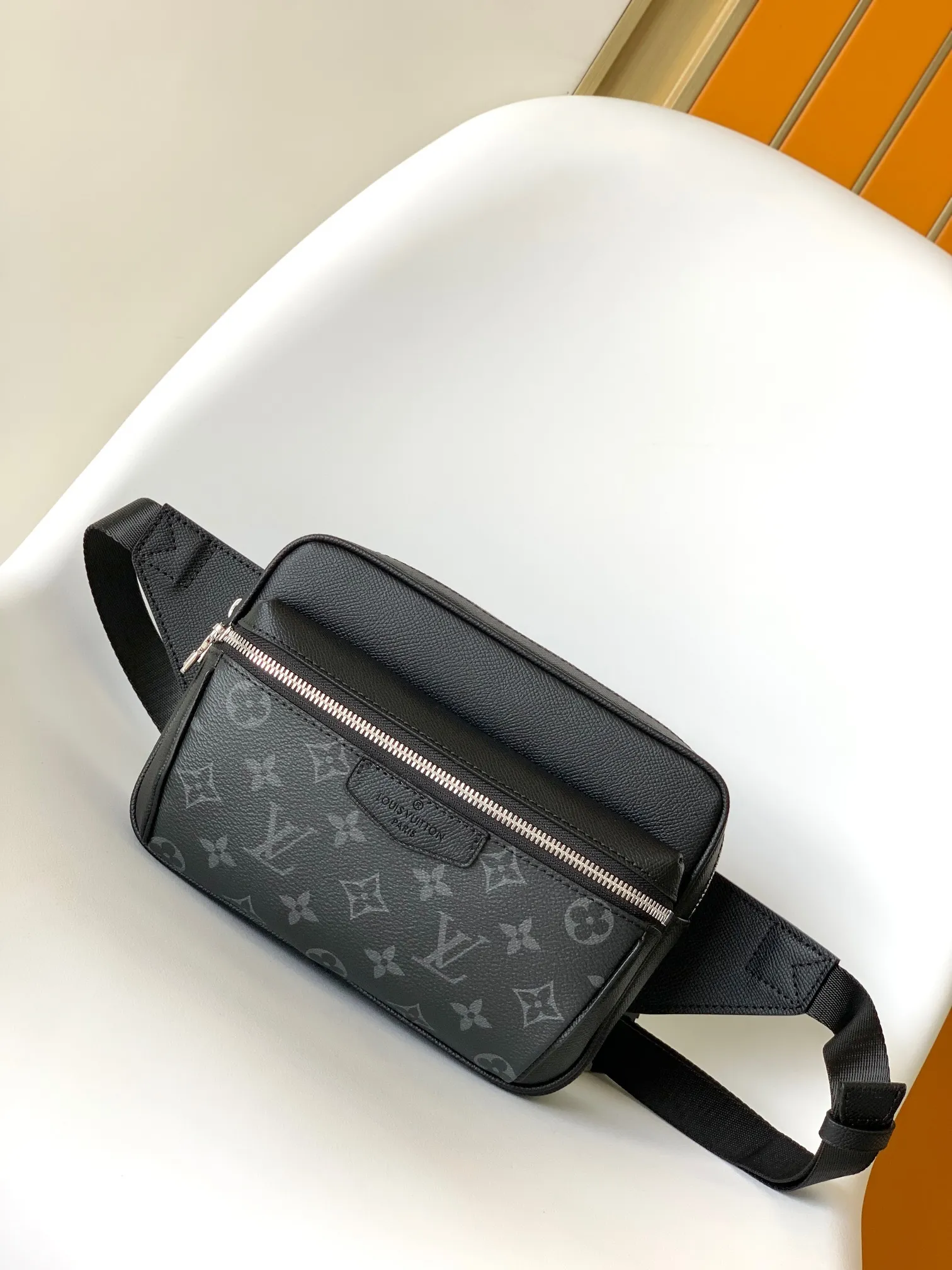 All categories 💚 Top version men’s bags 💚 LV 2024 new LV waist bag