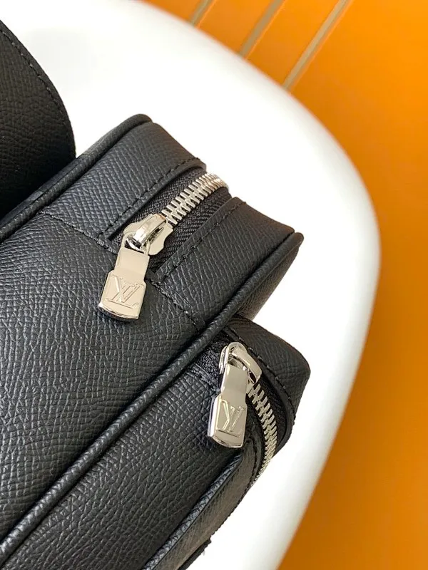 All categories 💚 Top version men’s bags 💚 LV 2024 new LV waist bag
