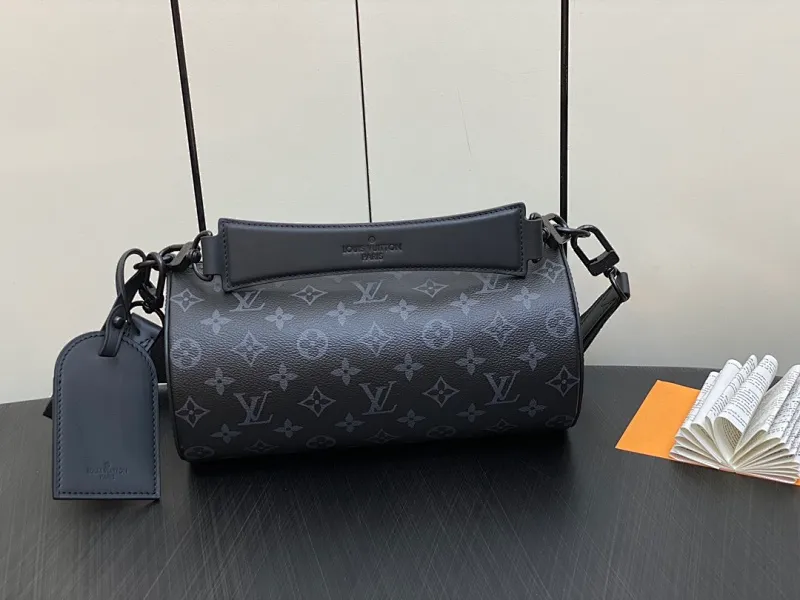 All categories 💚 Top version men’s bags 💚 LV 2023 new LV cylindrical crossbody bag