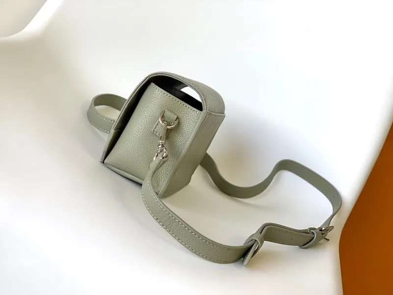 All categories 💚 Top version men’s bags 💚 LV 2025 new LV crossbody bag