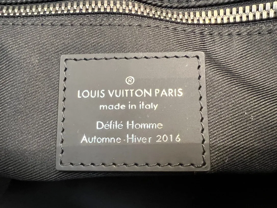 All categories 💚 Top version men’s bags 💚 LV 2025 official website new LV crossbody bag
