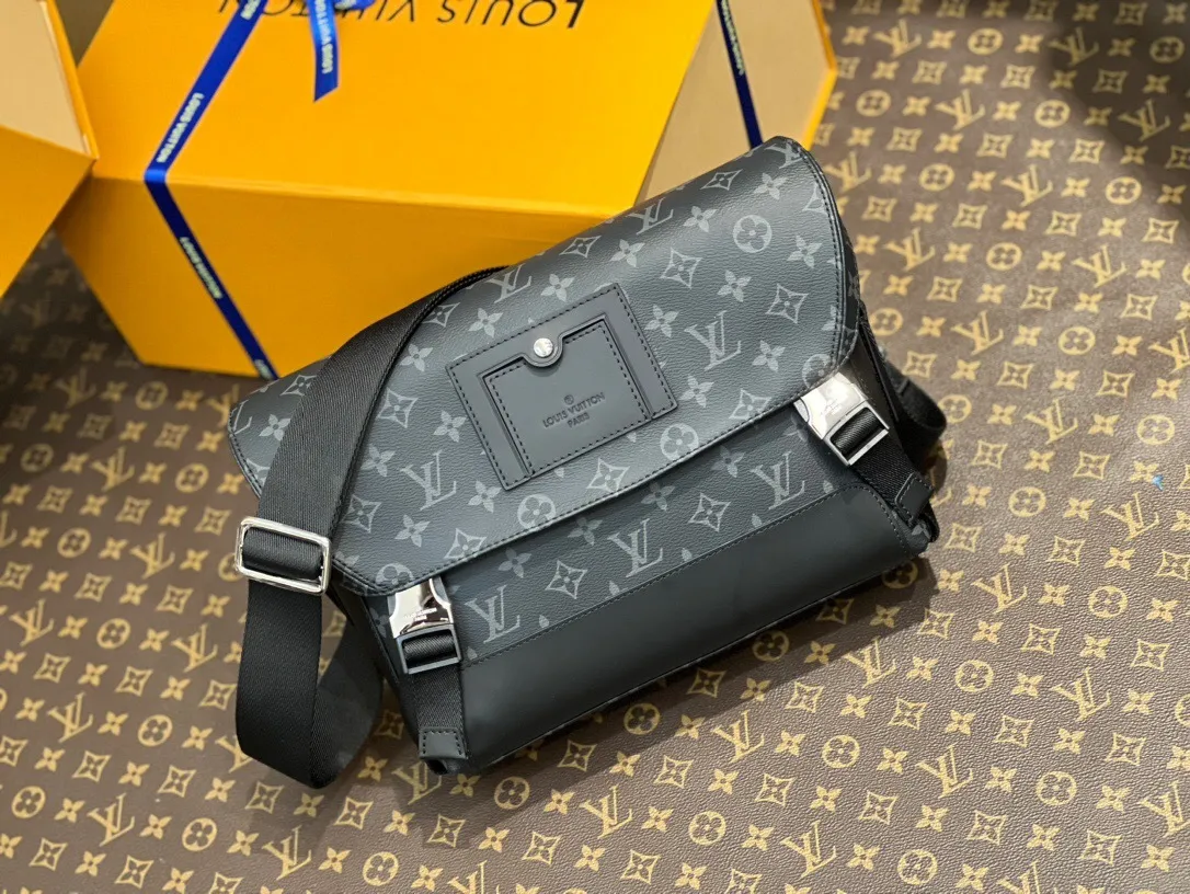 All categories 💚 Top version men’s bags 💚 LV 2025 official website new LV crossbody bag