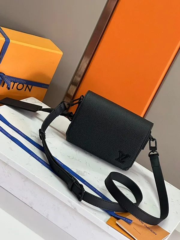 All categories 💚 Top version men’s bags 💚 LV 2024 official website new LV crossbody bag