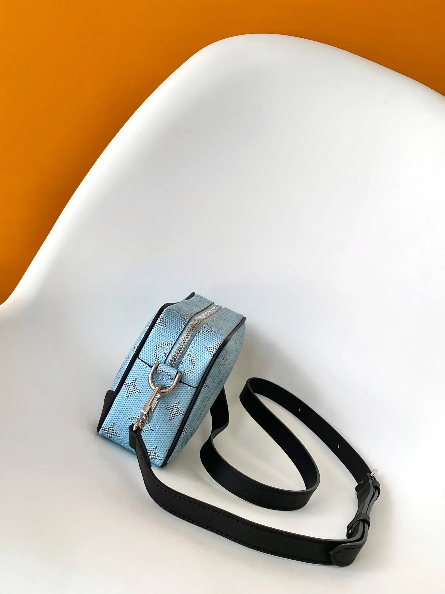 All categories 💚 Top version men’s bags 💚 LV 2025 new LV crossbody bag