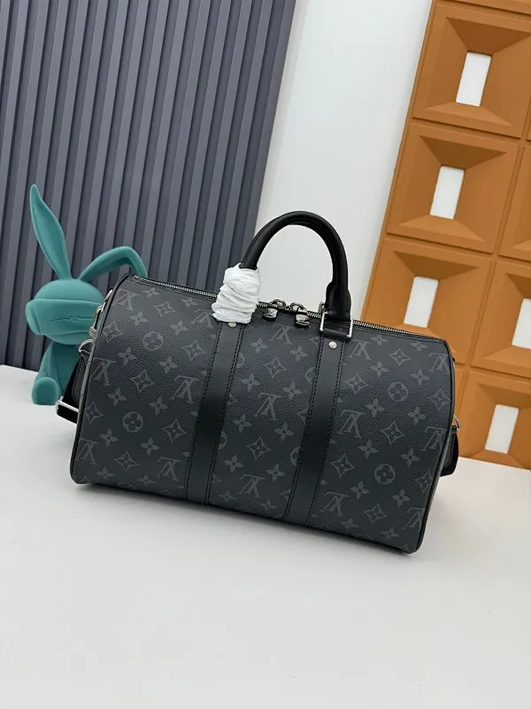 All categories 💚 Top version men’s bags 💚 LV 2024 official website new LV crossbody bag