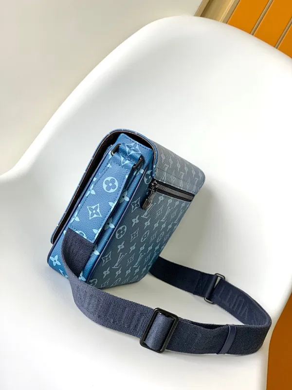 All categories 💚 Top version men’s bags 💚 LV 2025 official website new LV crossbody bag